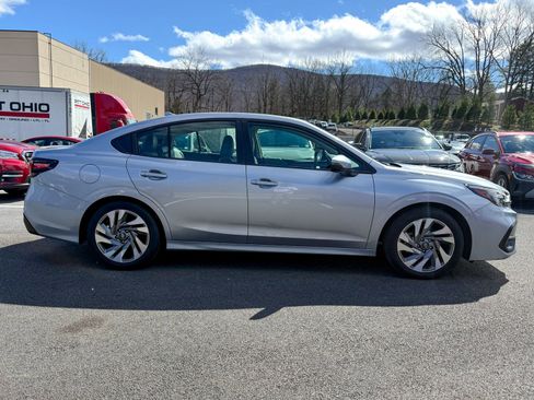 Used 2023 Subaru Legacy Limited image 10