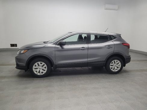 Used 2019 Nissan Rogue Sport S image 2