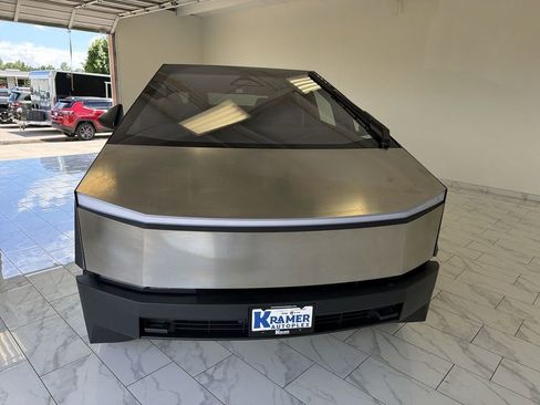 Used 2025 Tesla Cybertruck AWD Crew Cab image 3