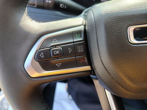 Certified 2025 Jeep Compass Limited w/ High Altitude Package AWD/4WD image 36