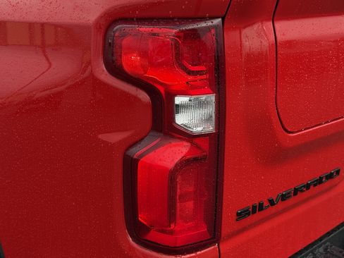 New 2026 Chevrolet Silverado 1500 ZR2 w/ LPO, Dark Essentials Package image 39