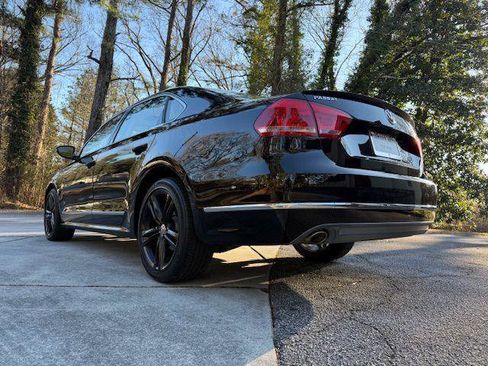 Used 2012 Volkswagen Passat TDI SE image 21