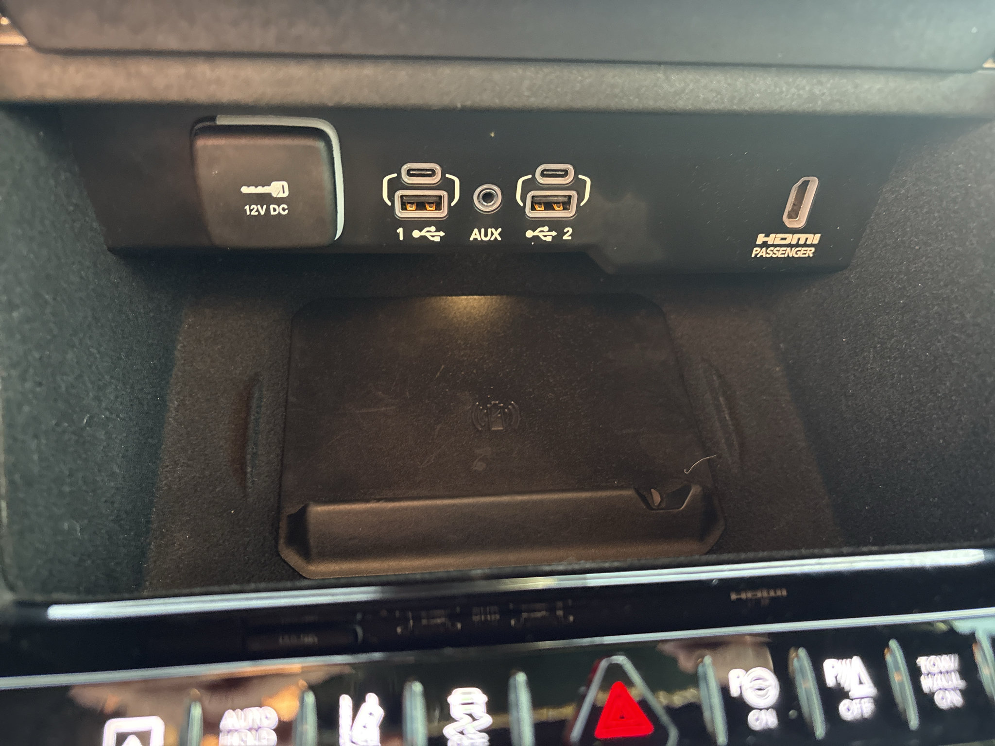 Used 2022 Jeep Grand Wagoneer Series I AWD/4WD image 27