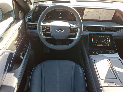 New 2026 INFINITI QX80 4WD image 8