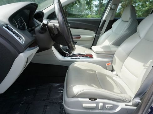 Used 2016 Acura TLX FWD image 20