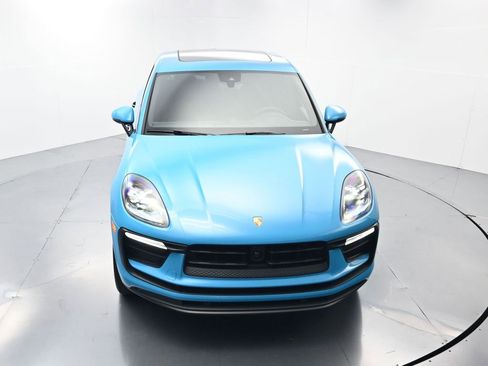 Used 2023 Porsche Macan image 44