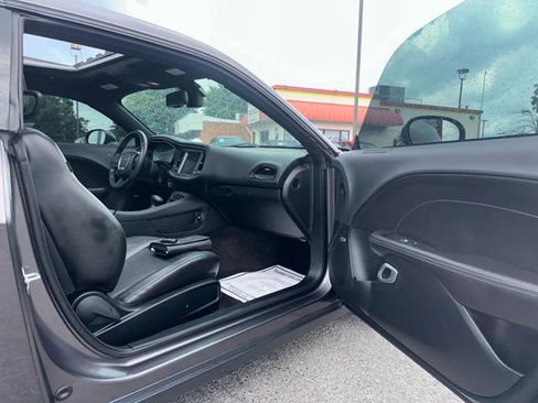 Used 2017 Dodge Challenger SXT Plus RWD image 17