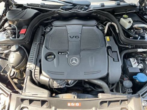 Used 2014 Mercedes-Benz C 300 4MATIC Sedan image 6