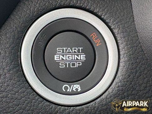 New 2026 RAM 1500 4x4 Crew Cab image 20