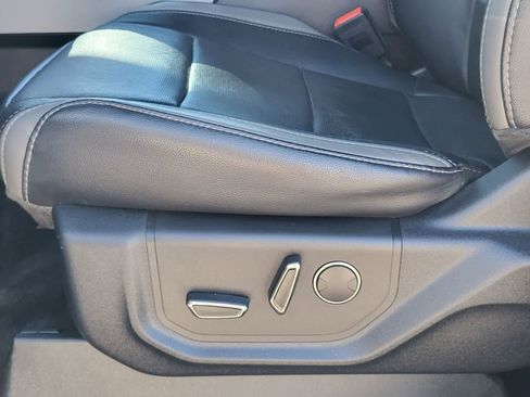 Used 2018 Ford F150 Raptor w/ Equipment Group 802A Luxury image 12