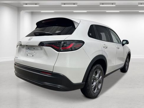 New 2026 Honda HR-V LX image 3