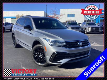 Used 2022 Volkswagen Tiguan SE R-Line