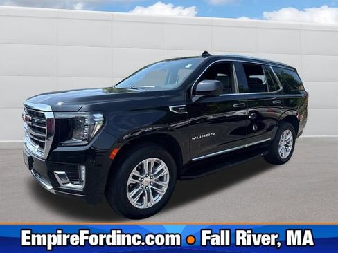 Used 2024 GMC Yukon SLT image 1