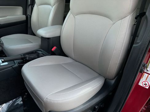 Used 2018 Subaru Forester 2.5i Limited AWD/4WD image 17