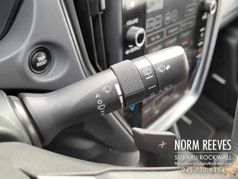 Certified 2025 Subaru Crosstrek 2.5i Limited w/ Crosstrek Mirror Package image 33