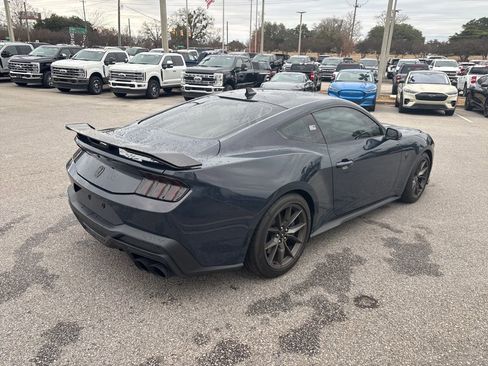 Used 2025 Ford Mustang Dark Horse image 6