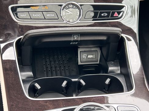 Used 2020 Mercedes-Benz E 450 4MATIC Wagon image 36