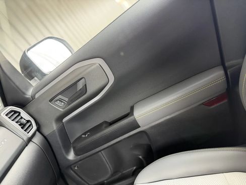 Used 2025 Ford Bronco Sport Badlands w/ Sasquatch Badlands Package AWD/4WD image 41
