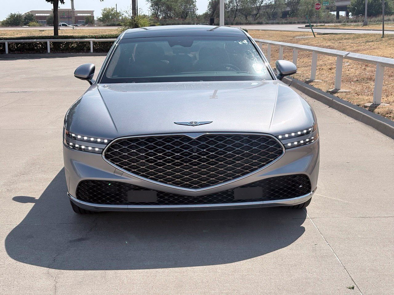 Used 2023 Genesis G90 3.5T AWD/4WD image 2