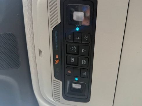 Used 2025 Ford Expedition Max Platinum AWD/4WD image 23