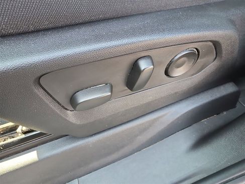 Used 2022 Chevrolet Silverado 1500 Custom image 14