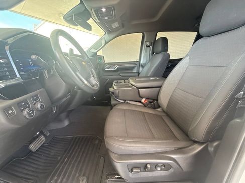 Used 2023 Chevrolet Silverado 1500 LT AWD/4WD image 28
