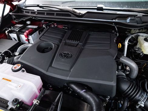 New 2026 Toyota Tundra Limited AWD/4WD image 14