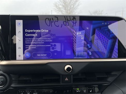 Used 2025 Toyota Crown Signia image 16