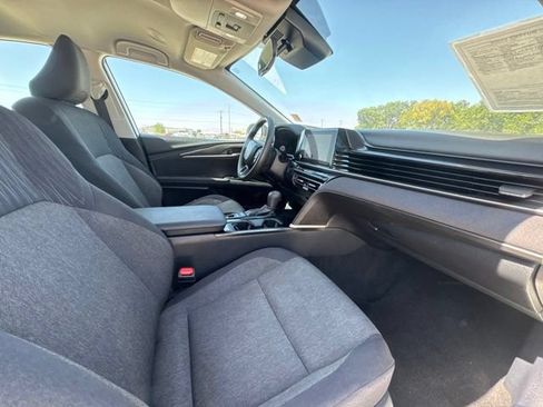 Used 2025 Toyota Camry LE FWD image 17