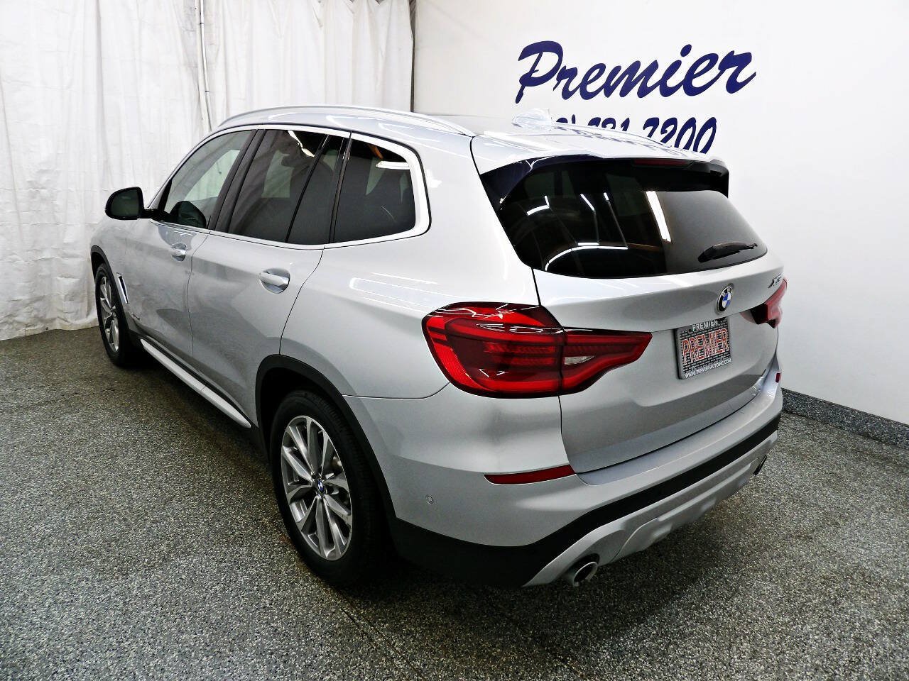 Used 2018 BMW X3 xDrive30i AWD/4WD image 4