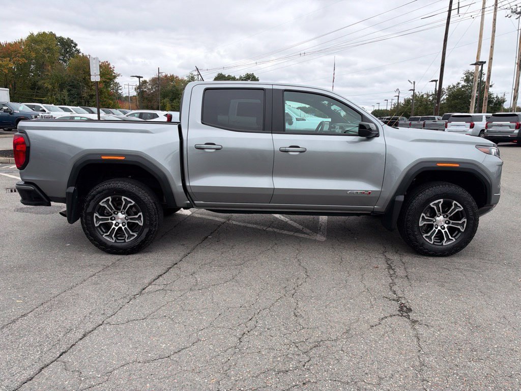Used 2024 GMC Canyon AT4 AWD/4WD image 7