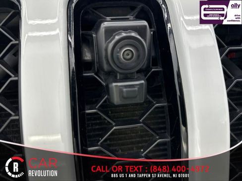 Used 2021 Jeep Wrangler Unlimited Sahara AWD/4WD image 59