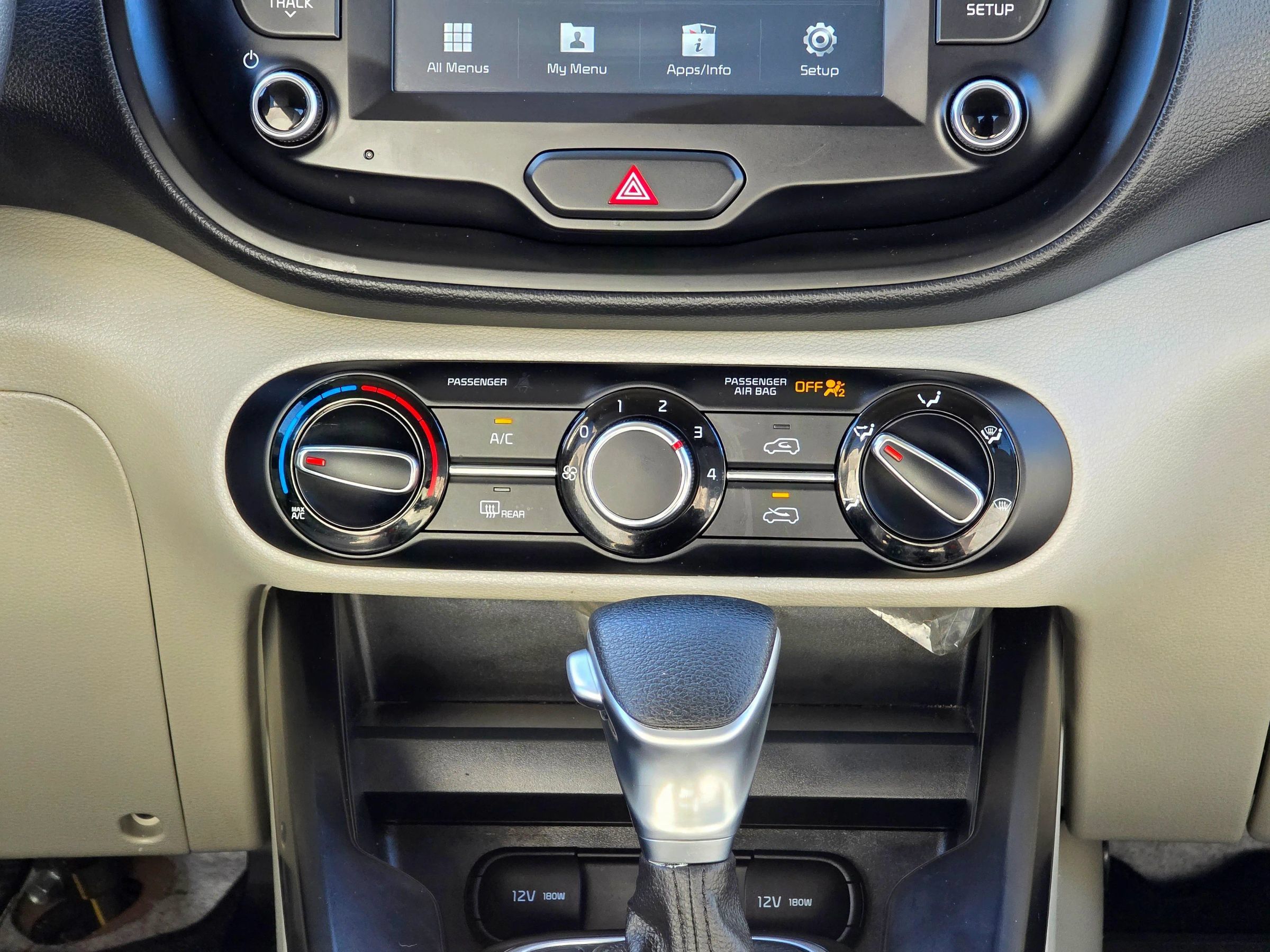 Used 2020 Kia Soul LX FWD image 30