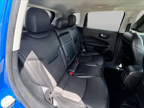 Used 2019 Jeep Compass Latitude FWD image 19