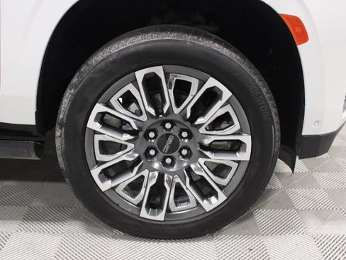 Used 2024 GMC Yukon Denali Ultimate AWD/4WD image 46