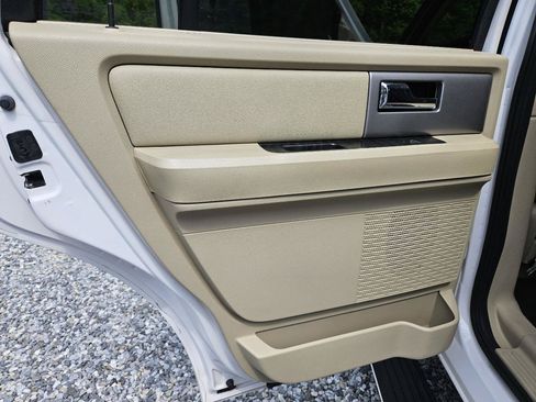 Used 2017 Ford Expedition Limited w/ Equipment Group 301A RWD image 13