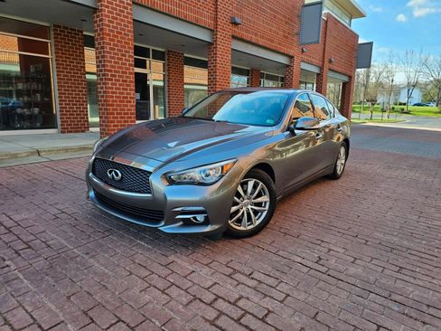 Used 2016 INFINITI Q50 Premium w/ 2.0T Premium Plus Package AWD/4WD image 3