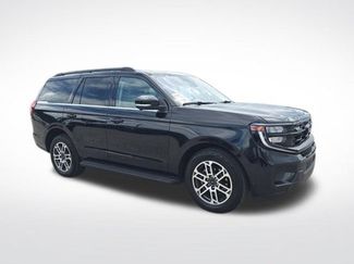 Used 2025 Ford Expedition Active AWD/4WD video 1