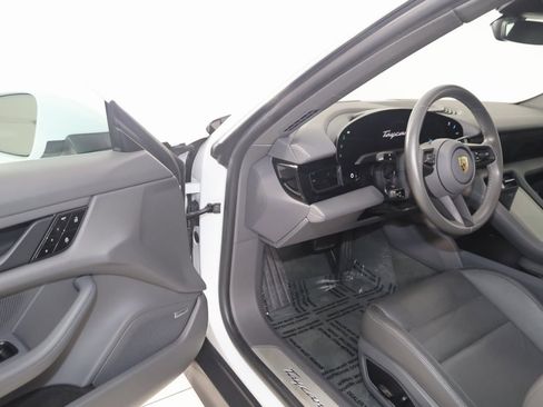 Used 2020 Porsche Taycan 4S image 61