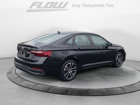 Used 2024 Volkswagen Jetta Sport FWD image 9