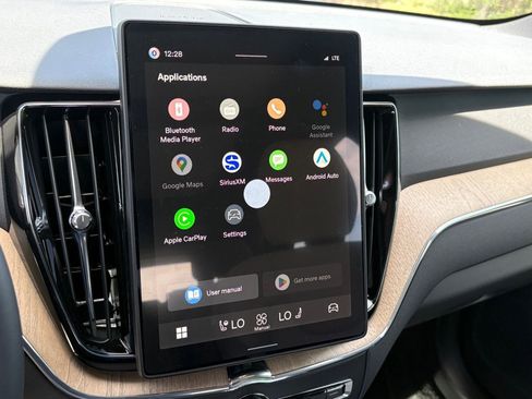 New 2026 Volvo XC60 B5 Plus w/ Protection Package Premier AWD/4WD image 17