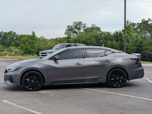 Used 2022 Nissan Maxima SR w/ Sport Mat Group FWD image 6