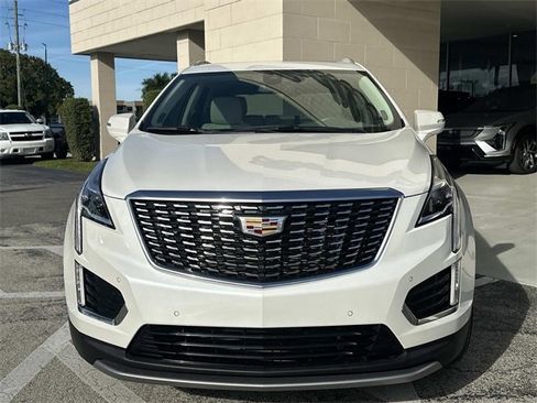 Used 2020 Cadillac XT5 Premium Luxury image 3