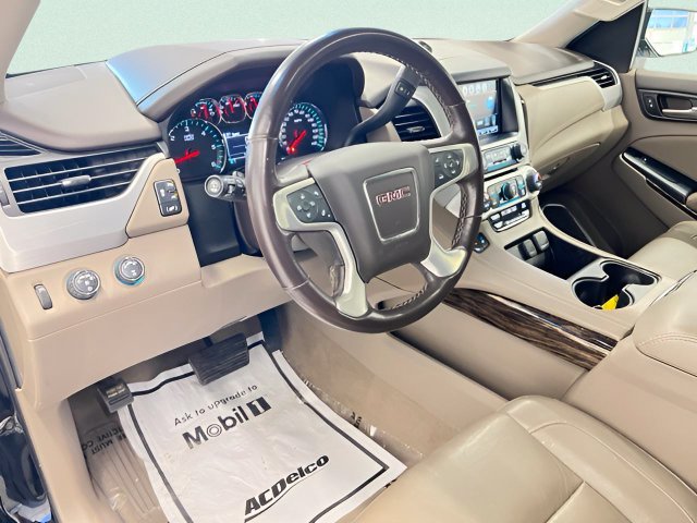 Used 2019 GMC Yukon XL SLT w/ Open Road Package AWD/4WD image 12