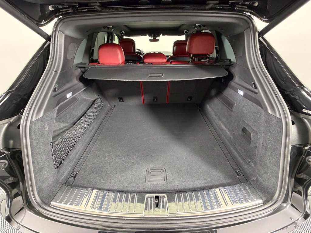 Certified 2023 Porsche Cayenne AWD/4WD image 43