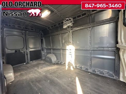 Used 2025 RAM ProMaster 2500 w/ Convenience Group FWD image 13