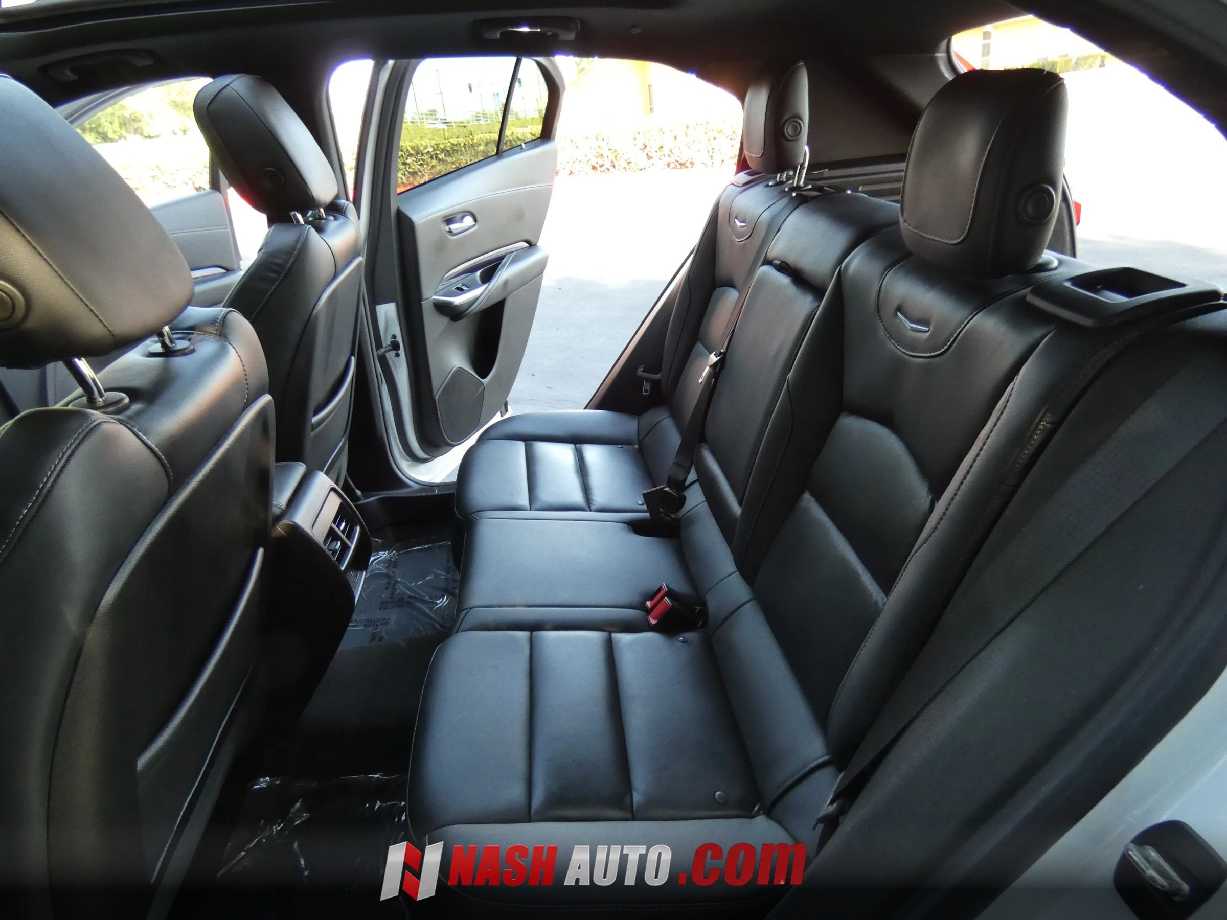 Used 2023 Cadillac XT4 Luxury w/ Cold Weather Package FWD image 45