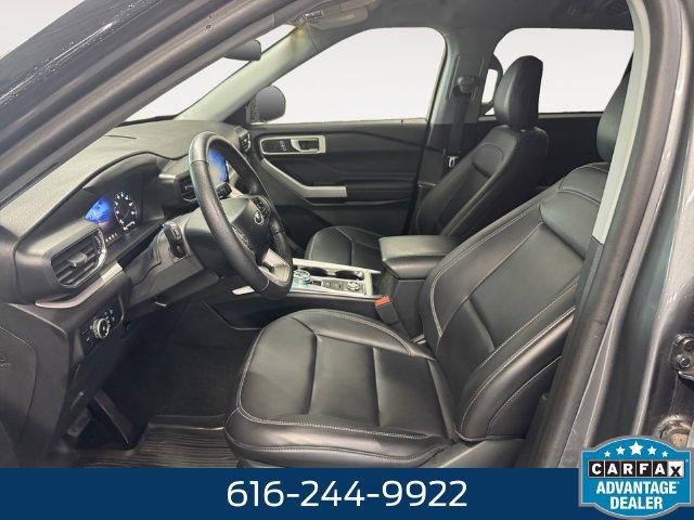 Used 2024 Ford Explorer XLT w/ Equipment Group 202A AWD/4WD image 7