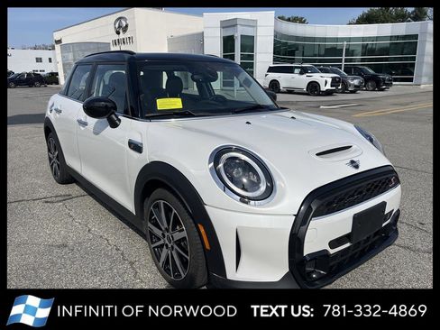 Used 2024 MINI Cooper S image 1