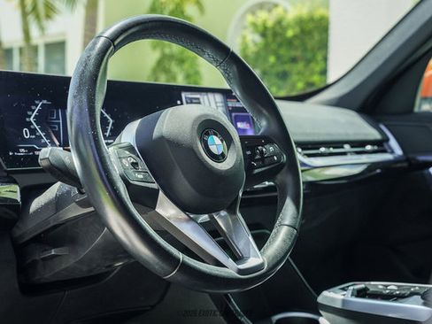 Used 2023 BMW X1 xDrive28i AWD/4WD image 19